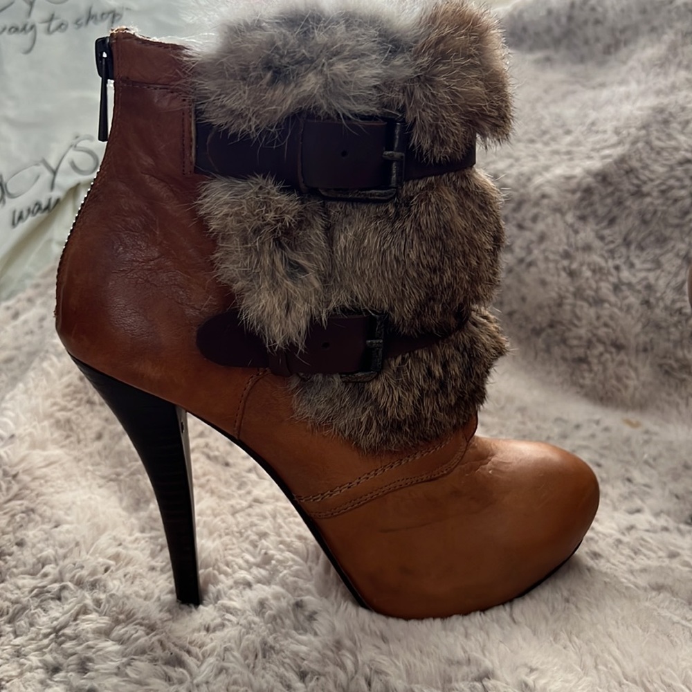 Dolce Vita ankle boots, brown leather, size 9